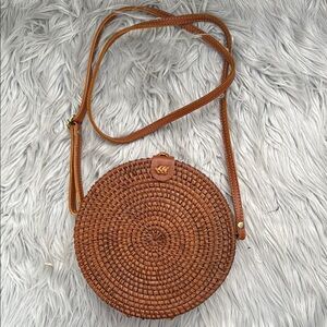 Round Woven Basket Purse‎